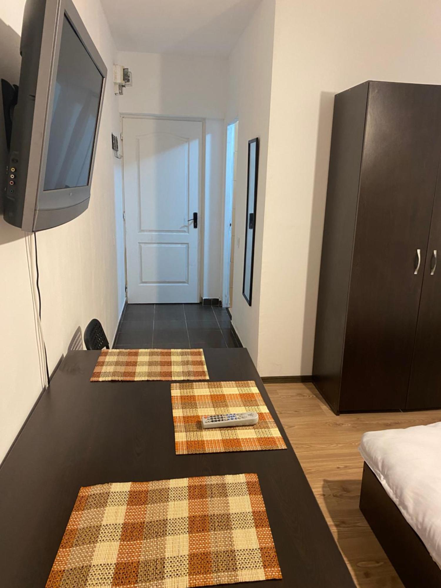 Steve Rooms Iasi Exterior foto